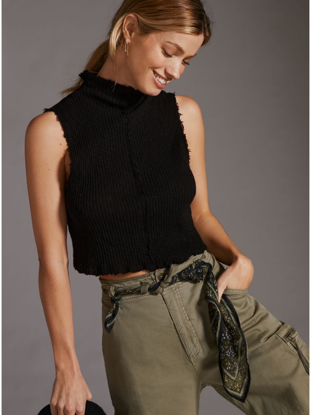 T.La Ribbed Mock Neck Crop Top